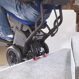 Montascale per persone con disabilità