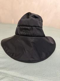 cappello prada