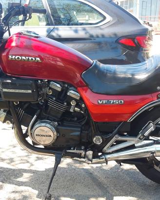 Honda VF 750 S