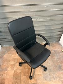 sedia ikea modello remberget