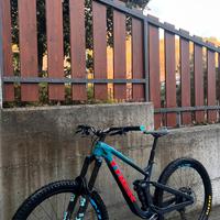 Trek Slash 7