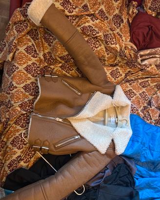 Giacca di pelle con pelliccia, Bershka