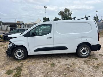 Peugeot Partner BlueHDi 100 S&S PC Furgone Premium