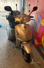 Scooter Elettrico 3 Ruote Gruppo 23 - Solo 19 km !