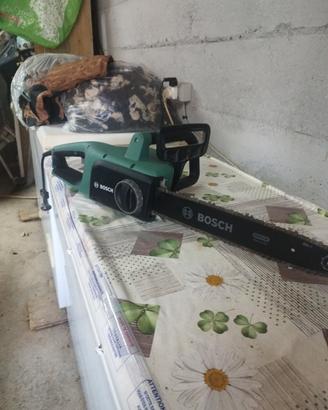 motosega elettrica  Bosch universalchain 40