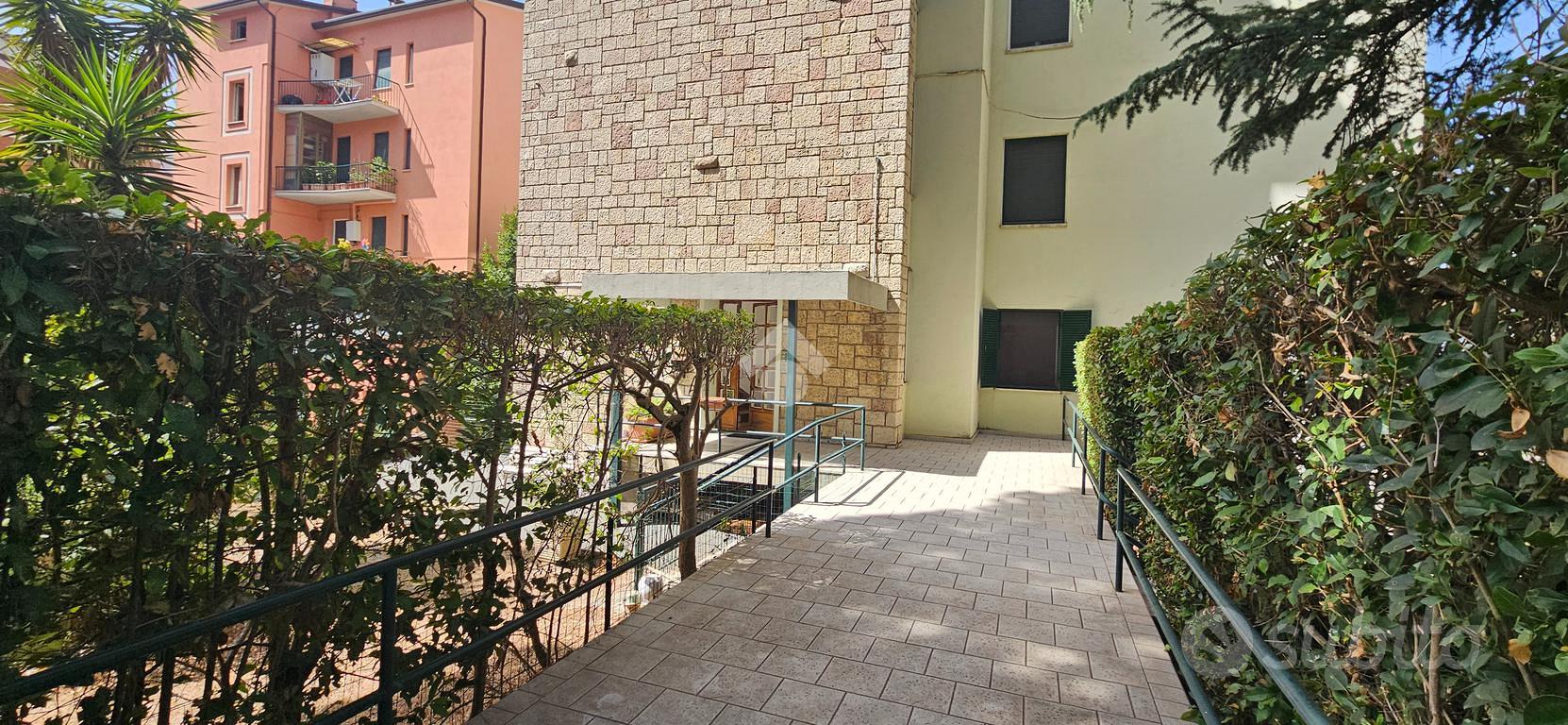 5 LOCALI A PERUGIA