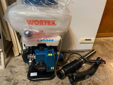 Spruzzatore atomizzatore da spalla a motore.