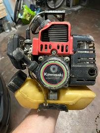 Decespugliatore Kawasaki TJ 24