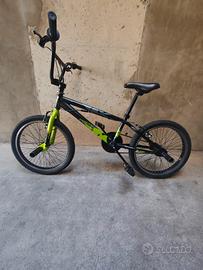 BMX  con ruote da 20"