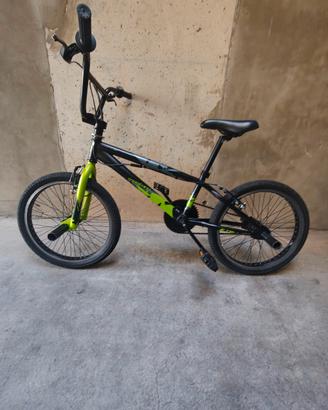 BMX  con ruote da 20"