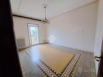 3 LOCALI A FABRICA DI ROMA