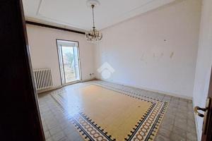 3 LOCALI A FABRICA DI ROMA