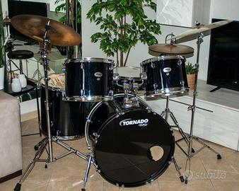 Batteria acustica Mapex modello Tornado