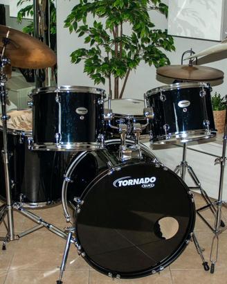 Batteria acustica Mapex modello Tornado