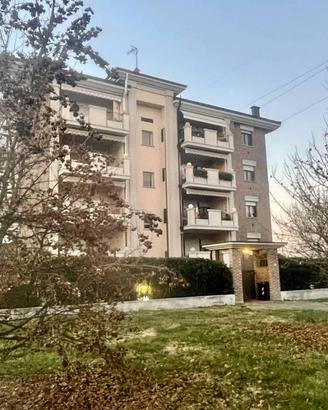 Appartamento di 190 m² con 4 locali e box auto dop