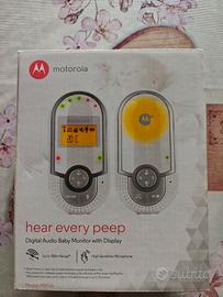 Baby monitor Motorola riceve e trasmette