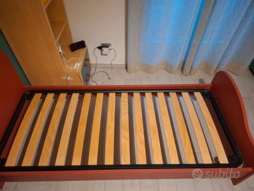 Rete a doghe con mateasso e struttura letto