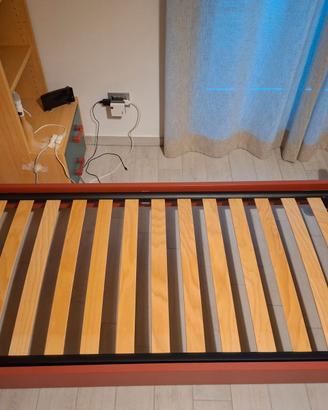 Rete a doghe con mateasso e struttura letto