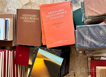 Volumi enciclopedia Treccani e altri vari