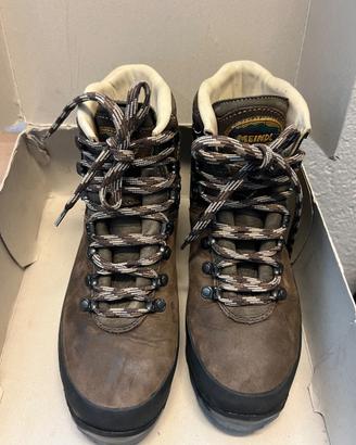 Scarpe montagna Pedule
