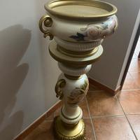 Colonna vaso Via veneto
