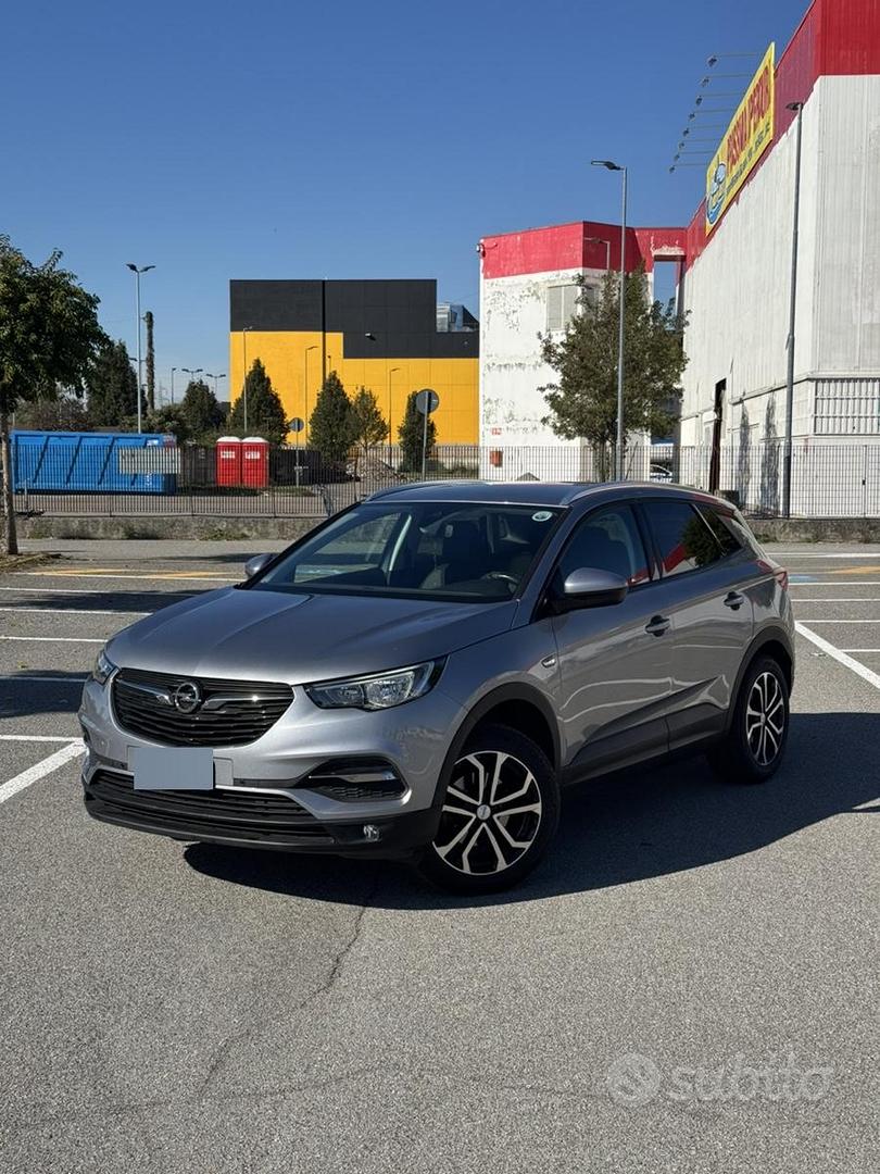Opel Grandland 1ª serie