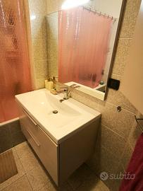 Mobile bagno + lavabo, specchio,led e pensile
