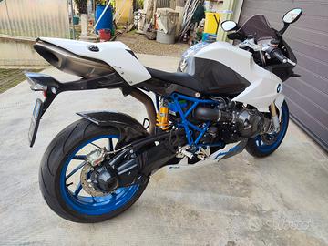 BMW HP2 SPORT
