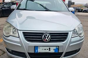 Volkswagen polo 1.4 benzina metano