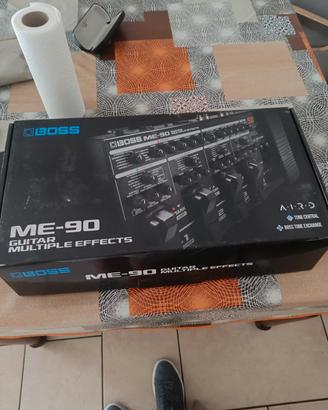 pedaliera effetti chitarra boss me-90