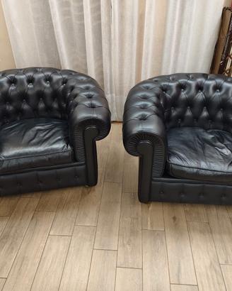 Coppia di Poltrone Chesterfield in Ecopelle Nera
