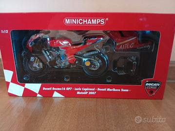 Ducati Desmosedici GP7 2007 - 1/12 Minichamps 