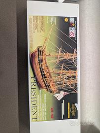 modellino nave President