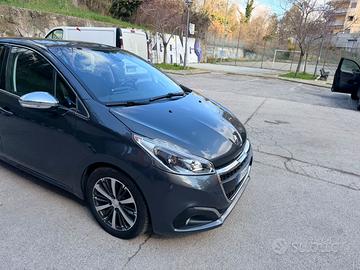 Peugeot 208 2016 5p 1.6 bluehdi Allure 100cv