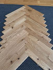Parquet listello rovere nodato negozio Firenze