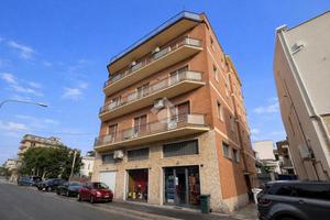 3 LOCALI A GIULIANOVA