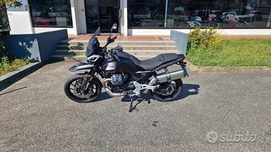 Moto Guzzi V 85 Strada - 2024