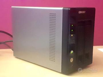 NAS QNAP TS-219P+ con 2 Dischi SEAGATE Barracuda