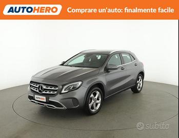MERCEDES-BENZ GLA 180 GX04757