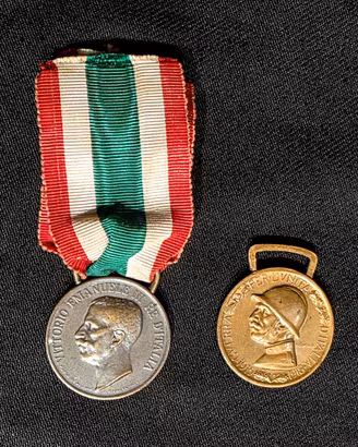 2 Medaglie  commemorative Unità D'Italia 1848-1918