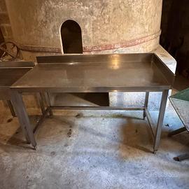Tavolo acciaio inox con alzatina