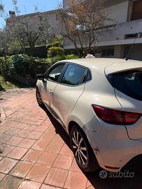 Renault Clio 2017 - 130000KM
