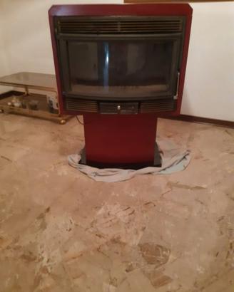 Stufa in ghisa a legna Palazzetti