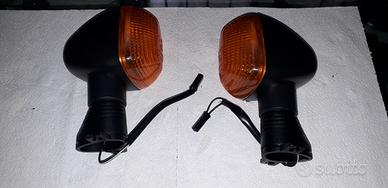 frecce anteriori SUZUKI GSXR SRAD 600 750 TL SV-S