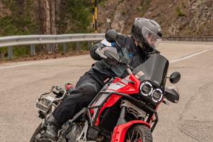 Ducati desert x discovery