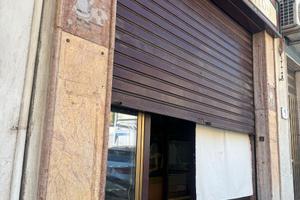 Locale pasticceria gelateria