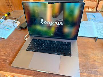 Macbook Pro 16" 2021 M1 Pro 32GB RAM/512GB SSD