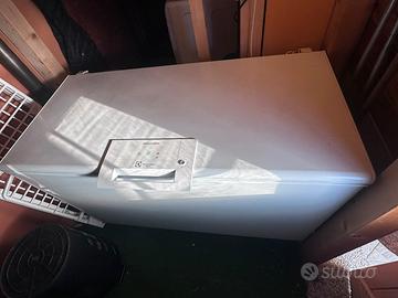 Congelatore a pozzetto Electrolux