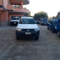 Mitsubishi l200 2.5 di-d 4x4 2 porte 220000km