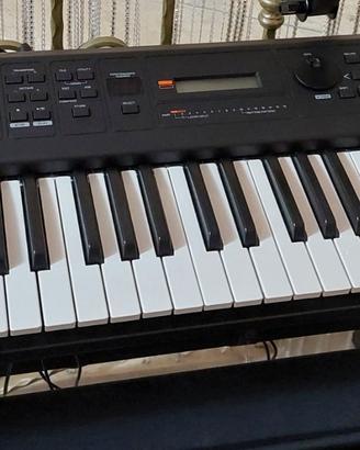 Sintetizzatore Yamaha mx61bk
